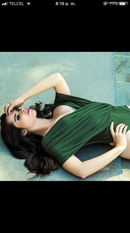 Vanessa Marano photo 21 of 1085