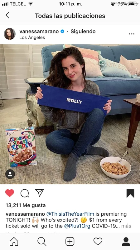 Vanessa Marano photo 10 of 1085