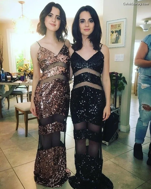 Vanessa Marano photo 11 of 1085