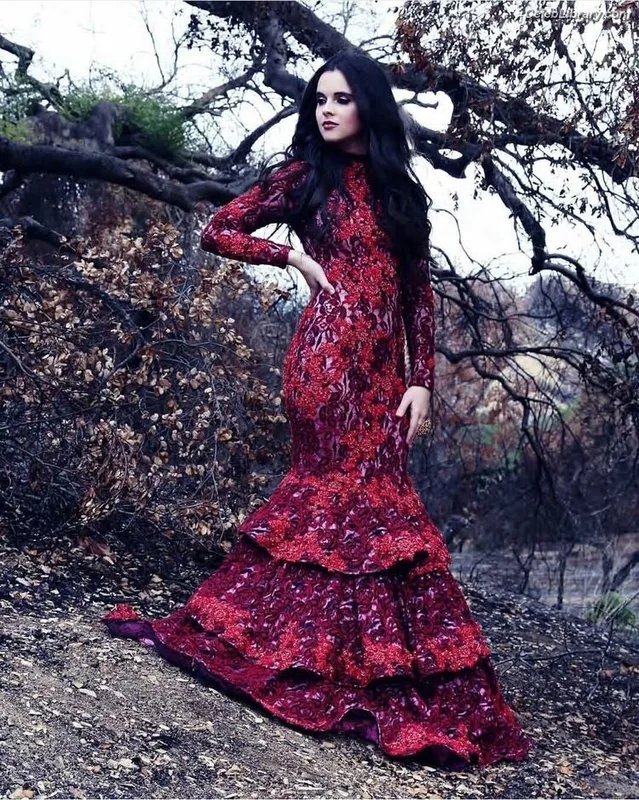 Vanessa Marano photo 23 of 1085