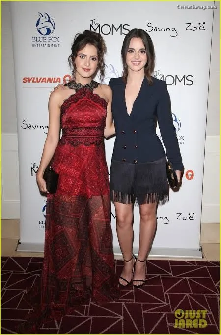 Vanessa Marano photo 16 of 1085