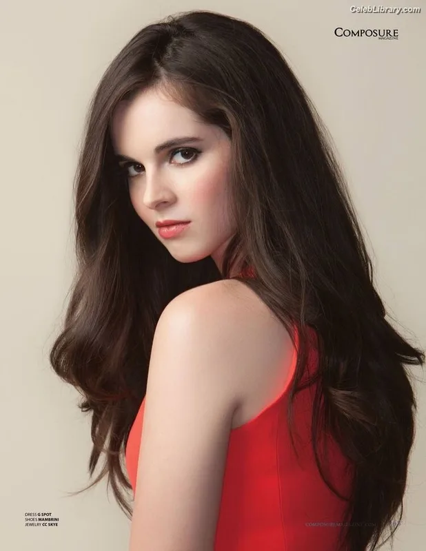 Vanessa Marano photo 8 of 1085