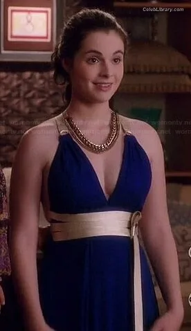 Vanessa Marano photo 15 of 1085