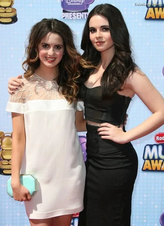 Vanessa Marano photo 2 of 1085
