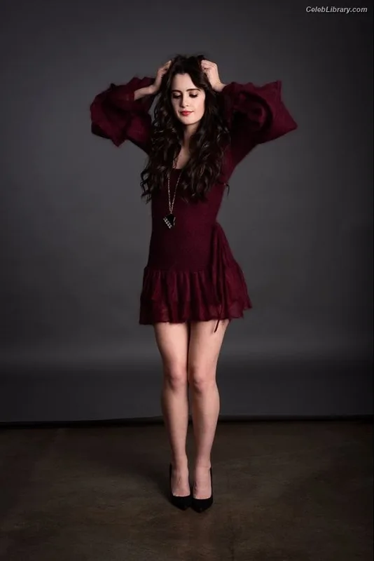Vanessa Marano photo 2 of 1085