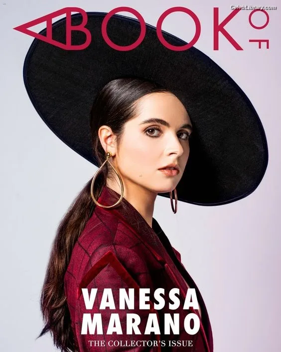 Vanessa Marano photo 23 of 1085