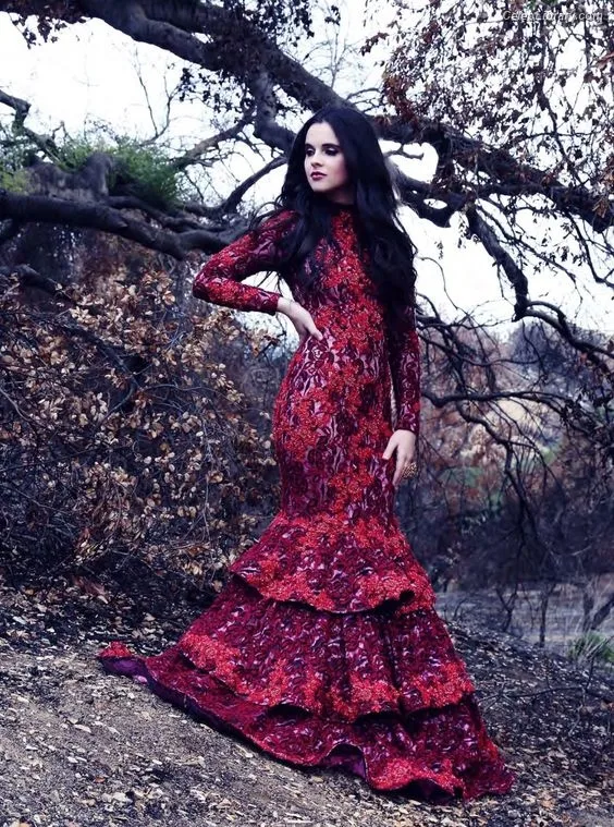 Vanessa Marano photo 17 of 1085