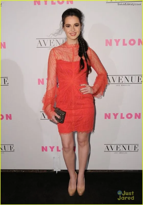 Vanessa Marano photo 21 of 1085