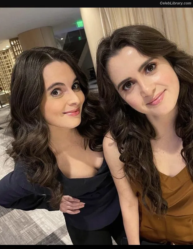 Vanessa Marano photo 16 of 1085