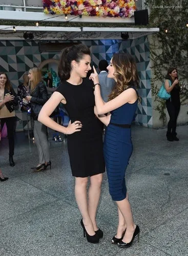 Vanessa Marano photo 8 of 1085