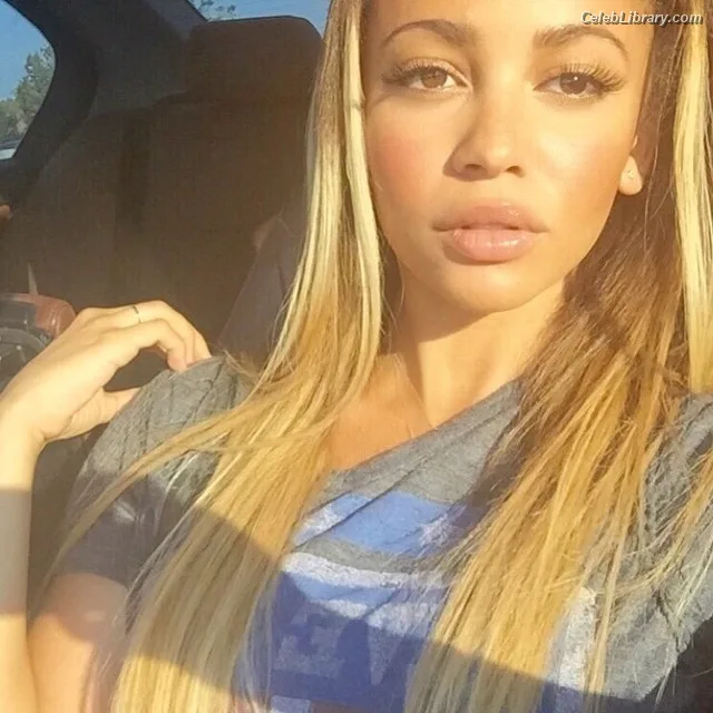 Vanessa Morgan photo 4 of 299