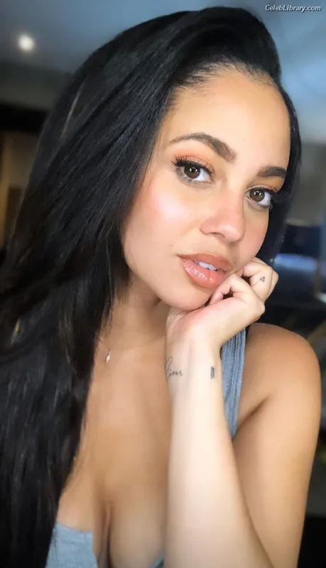 Vanessa Morgan photo 5 of 299