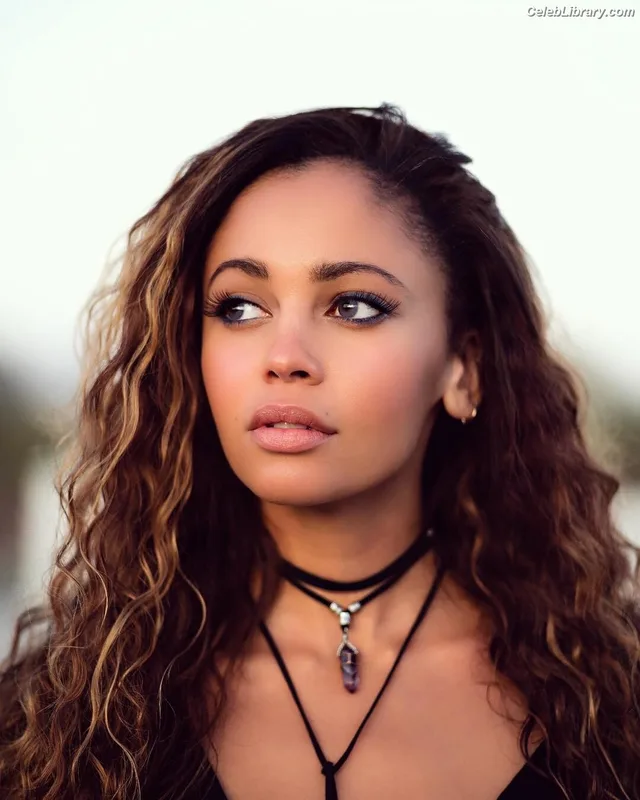 Vanessa Morgan photo 4 of 299