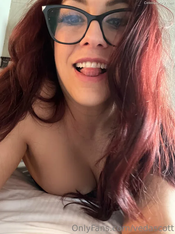 Veda Scott photo 14 of 312