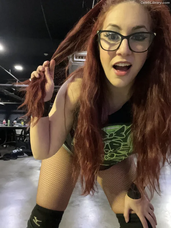 Veda Scott photo 8 of 312