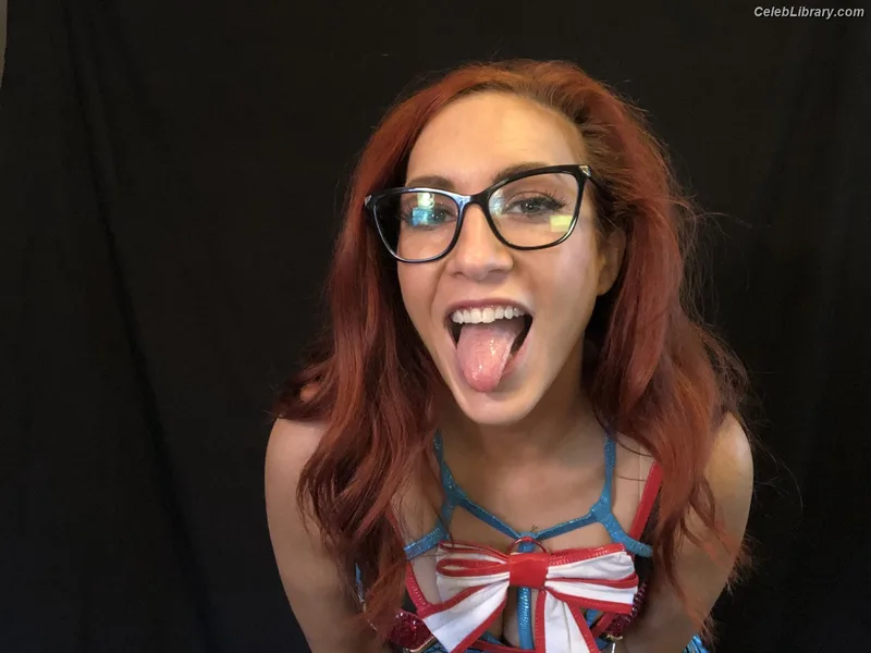 Veda Scott photo 6 of 312