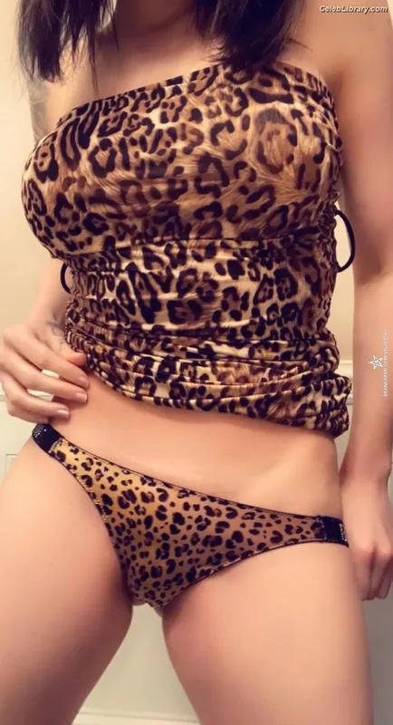 Velvet Sky photo 18 of 415