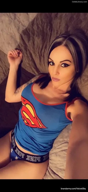 Velvet Sky photo 13 of 415