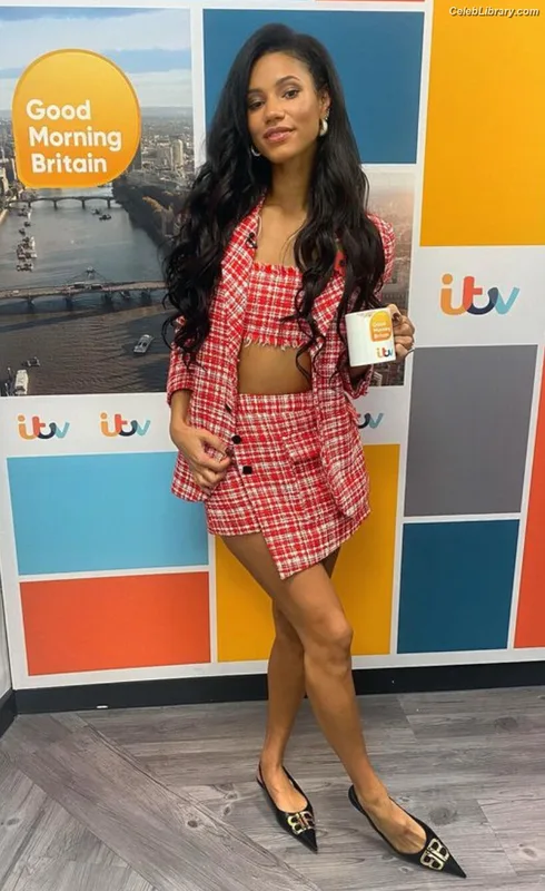 Vick Hope photo 20 of 277