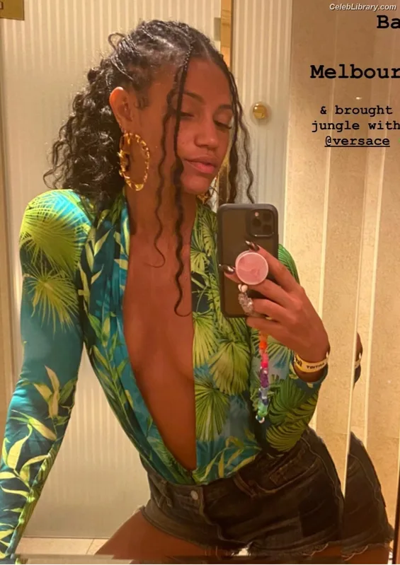 Vick Hope photo 19 of 277