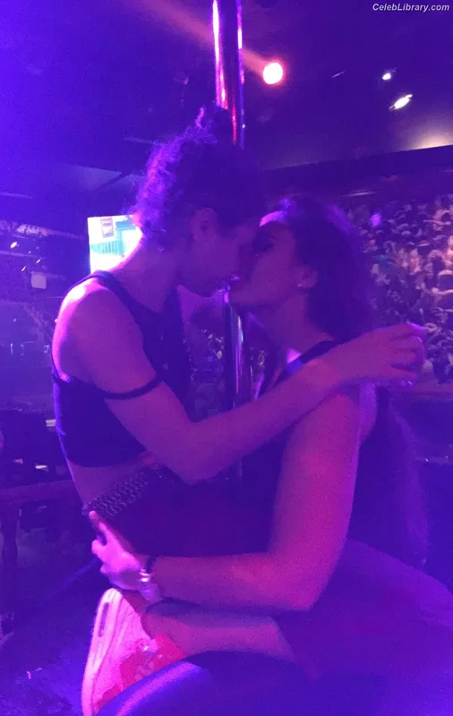 Vick Hope photo 12 of 277
