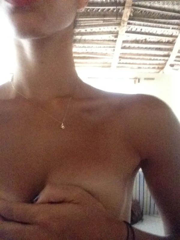 Vick Hope photo 2 of 277