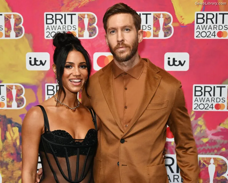 Vick Hope photo 9 of 277