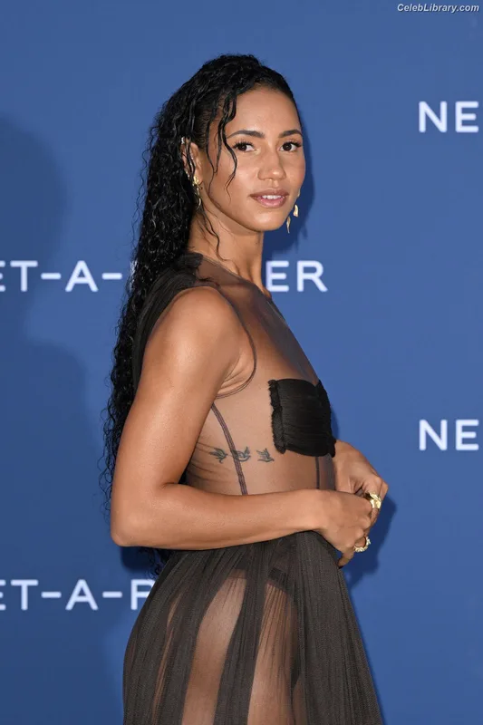 Vick Hope photo 18 of 277