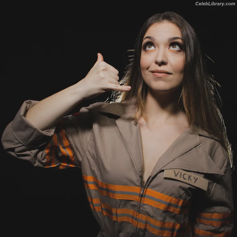 Vicky Psarakis photo 17 of 86