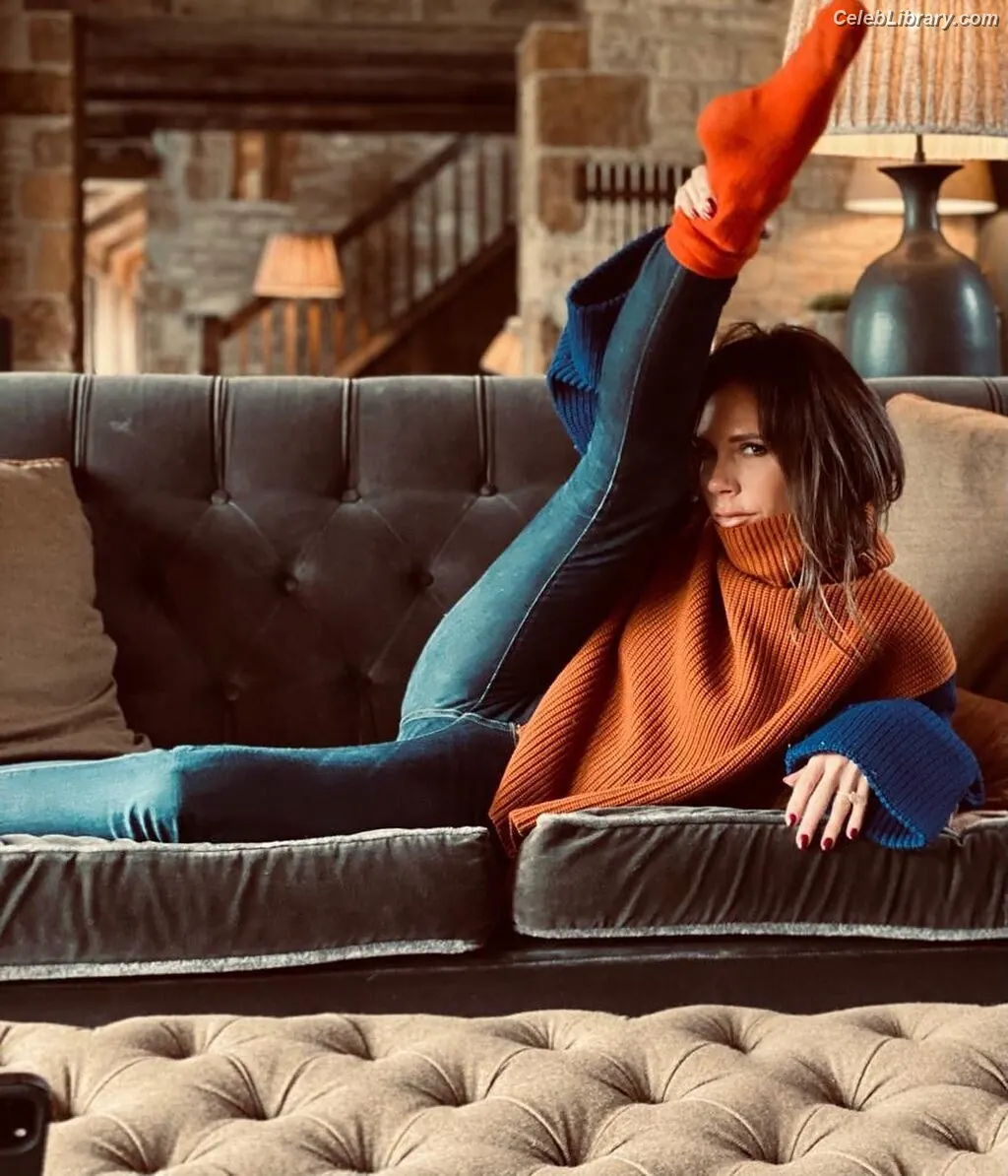 Victoria Beckham photo 8 of 201