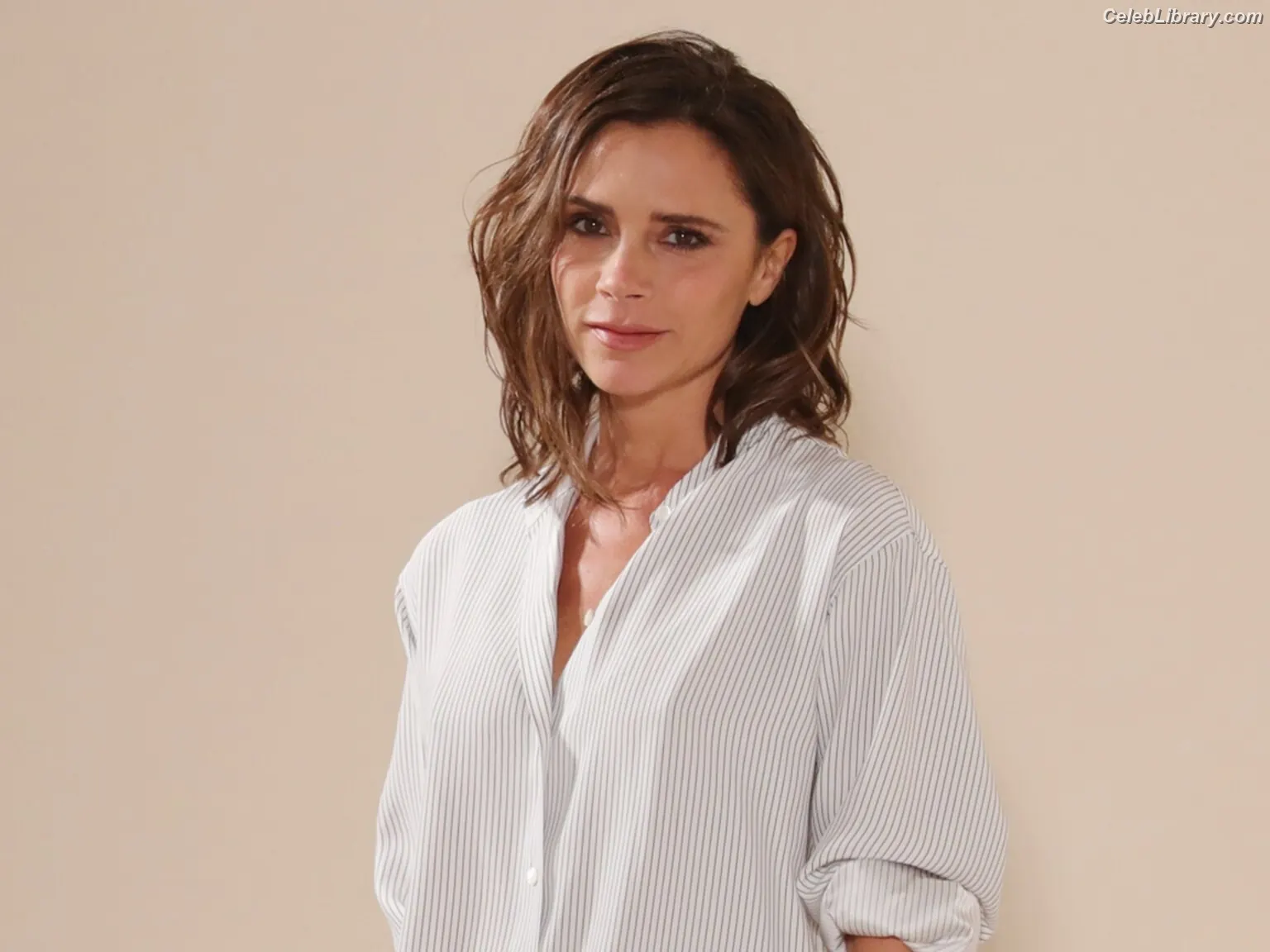 Victoria Beckham photo 10 of 201