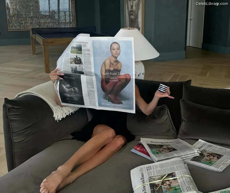 Victoria Beckham photo 11 of 202