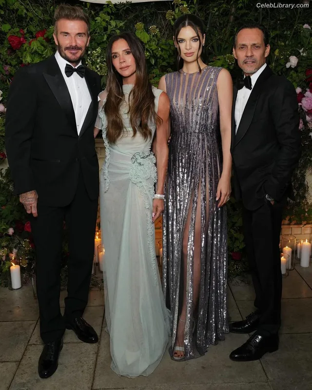 Victoria Beckham photo 14 of 202