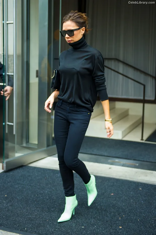 Victoria Beckham photo 18 of 202