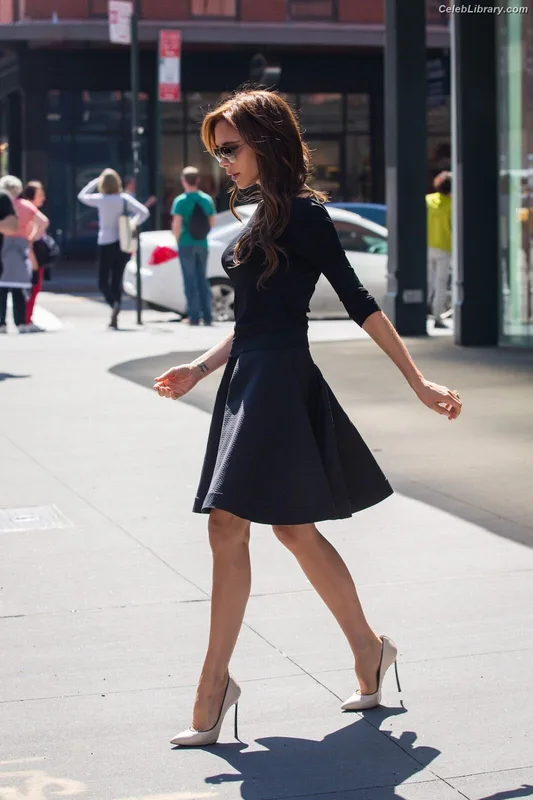 Victoria Beckham photo 21 of 202