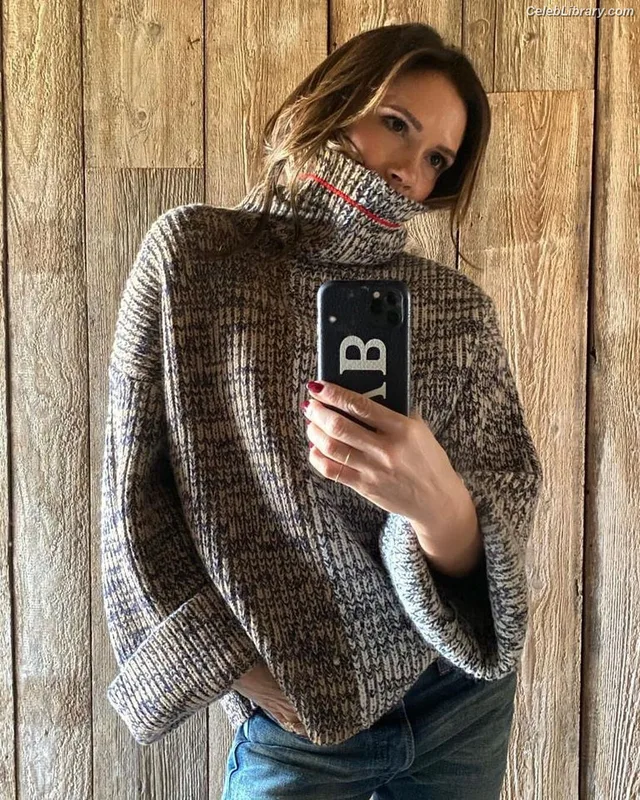 Victoria Beckham photo 1 of 202