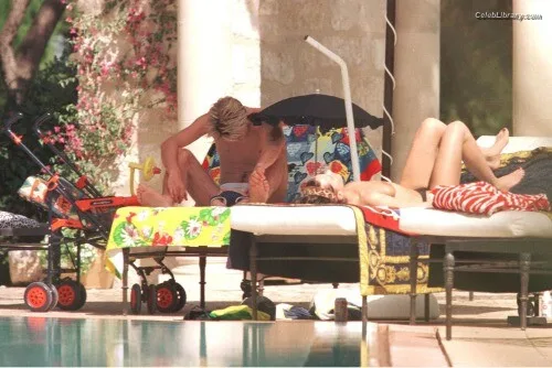 Victoria Beckham photo 22 of 202