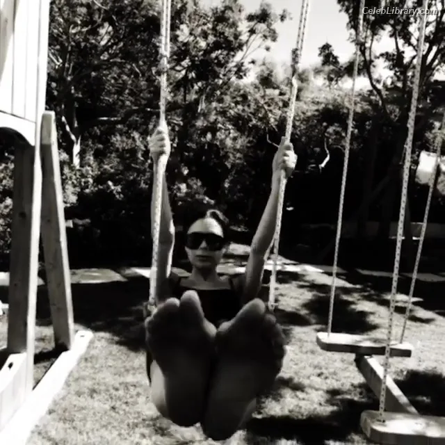 Victoria Beckham photo 20 of 202