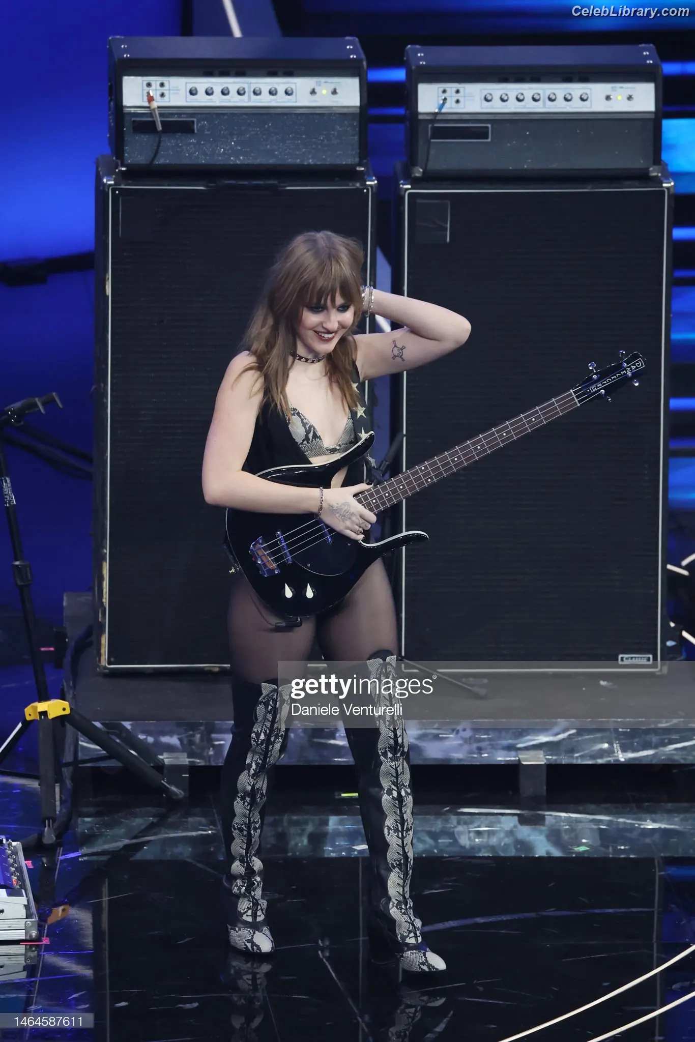 Victoria De Angelis photo 18 of 912