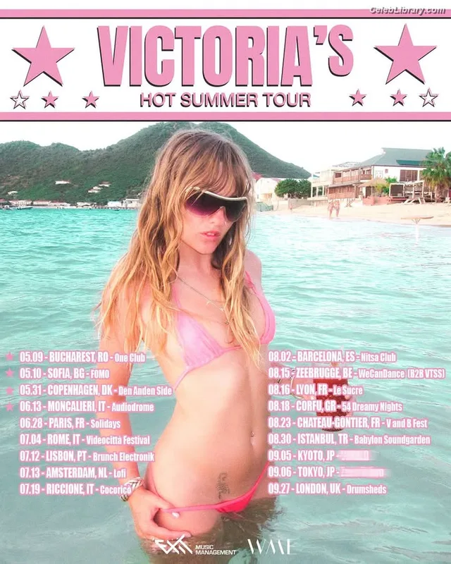 Victoria De Angelis photo 13 of 911