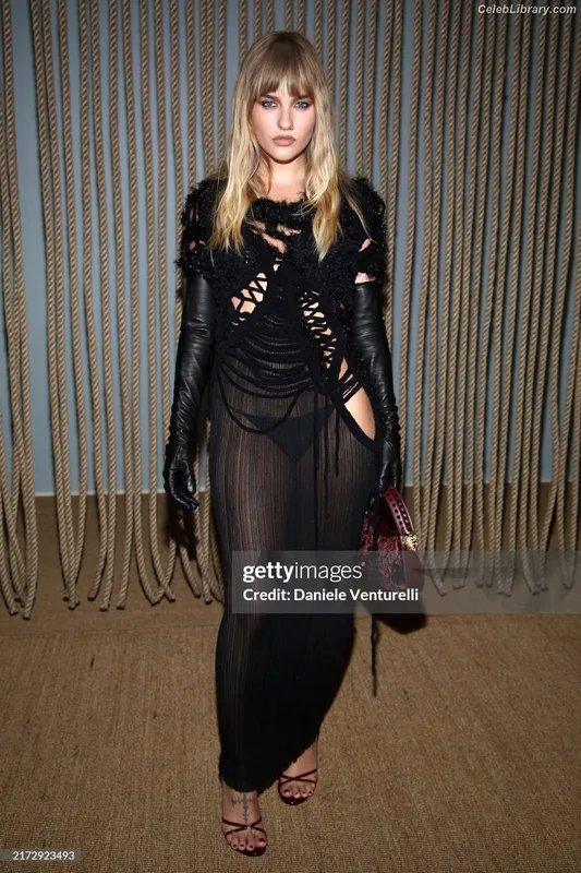 Victoria De Angelis photo 18 of 911