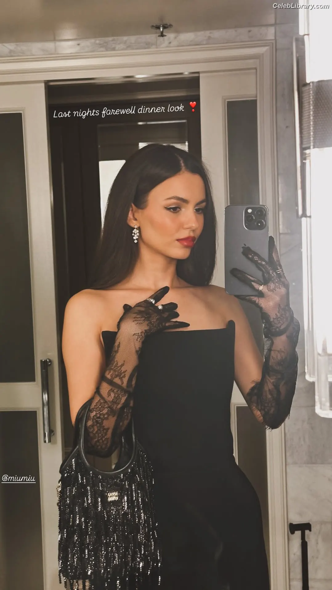 Victoria Justice photo 20 of 3456