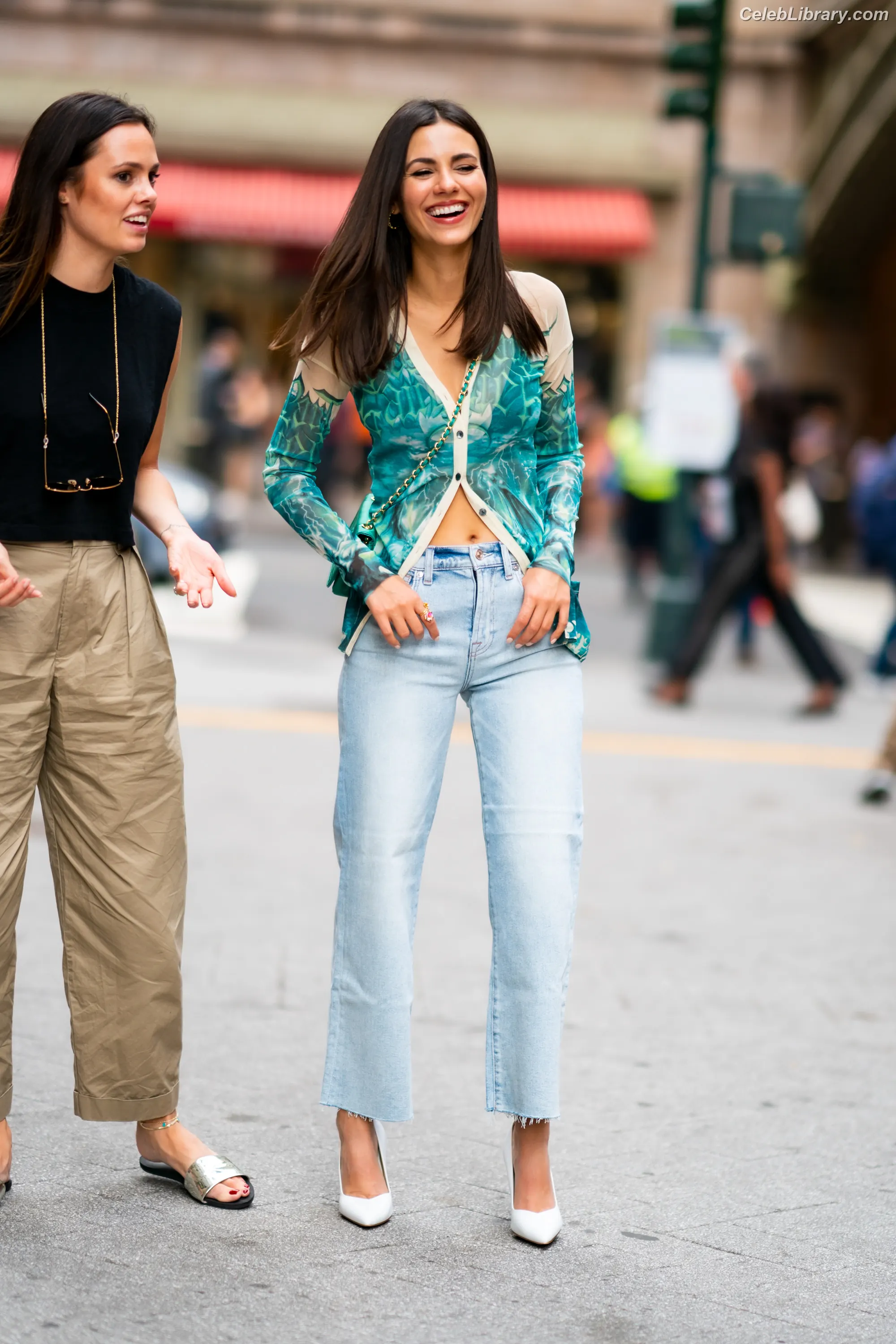 Victoria Justice photo 19 of 3456