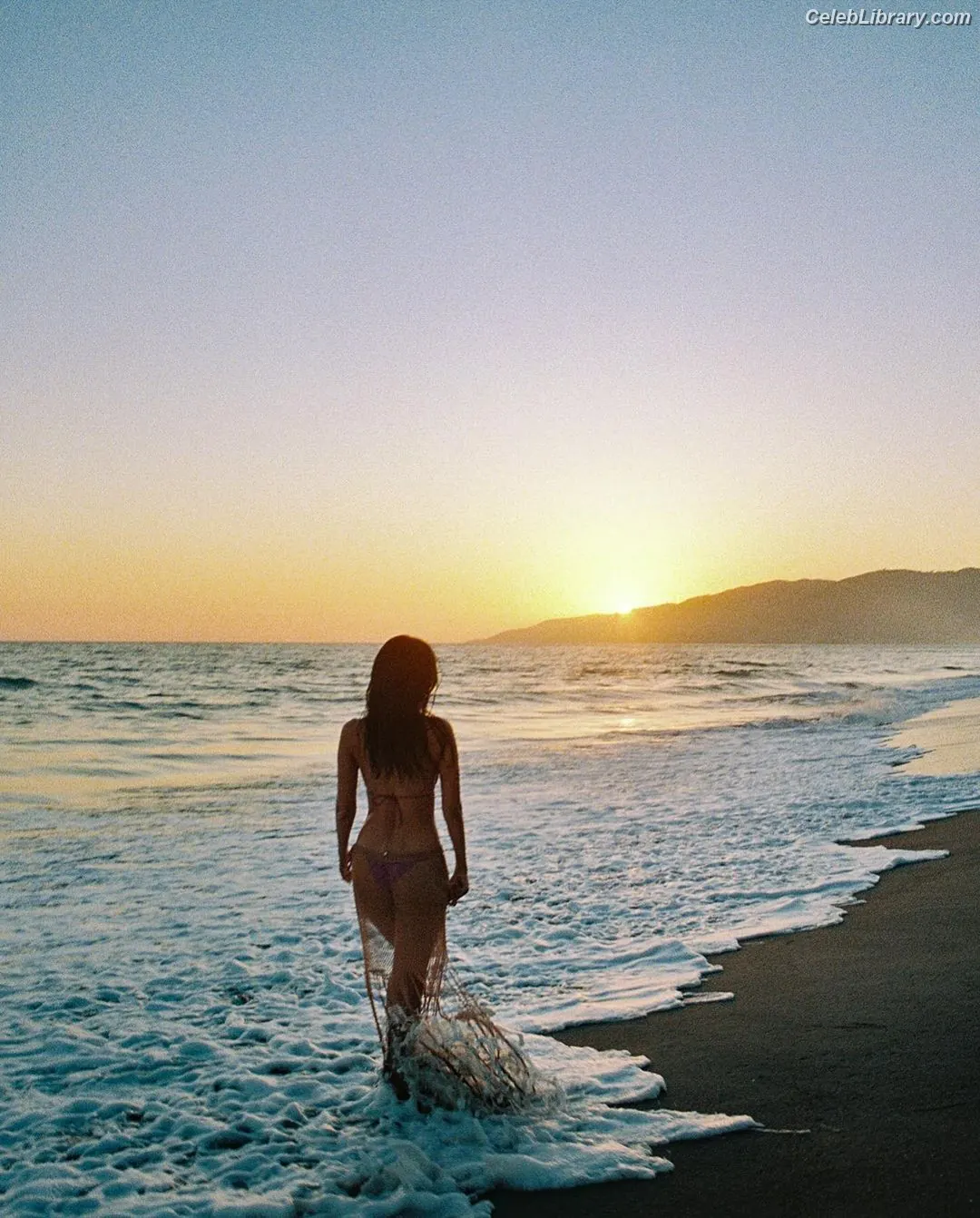 Victoria Justice photo 10 of 3456
