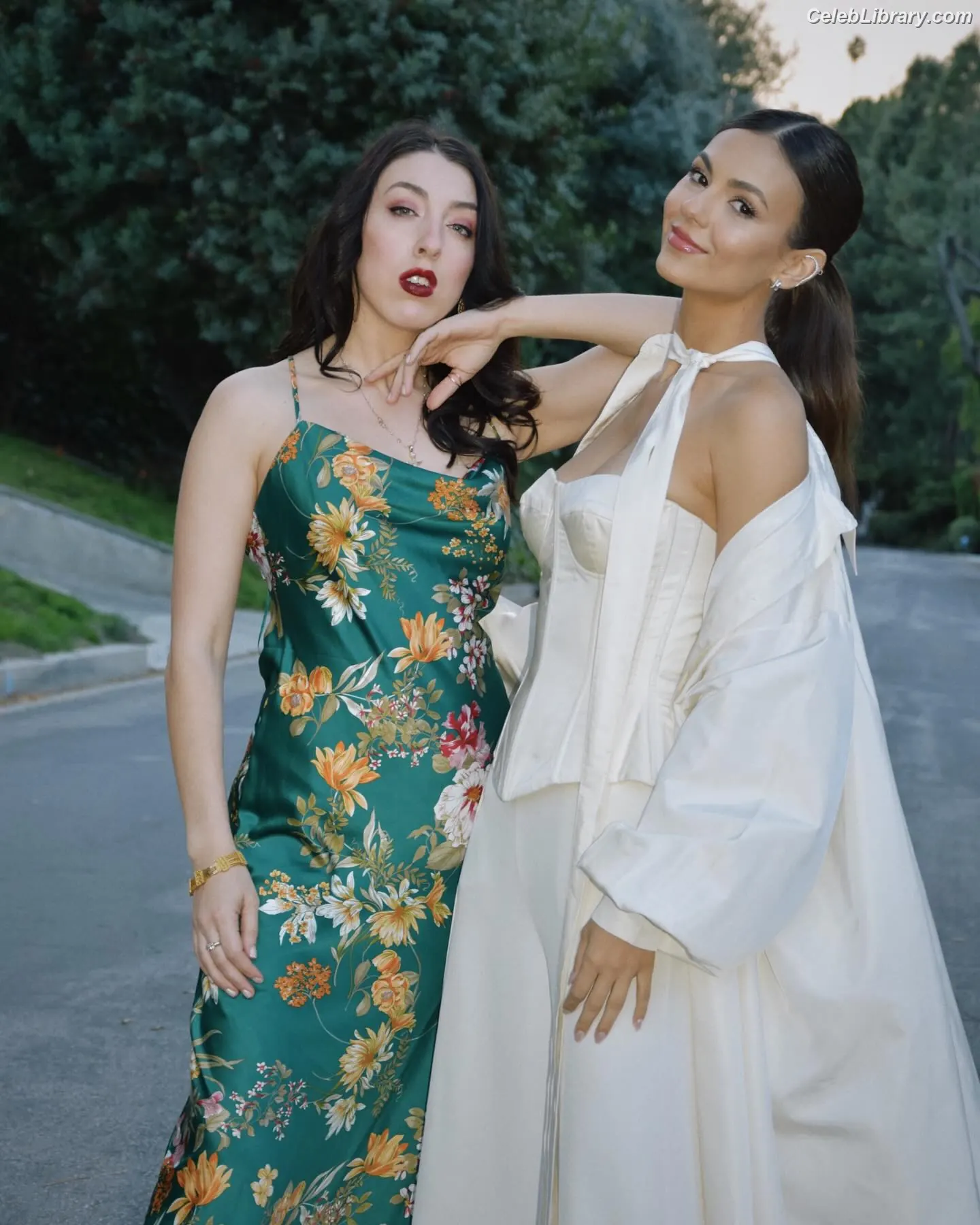 Victoria Justice photo 24 of 3456