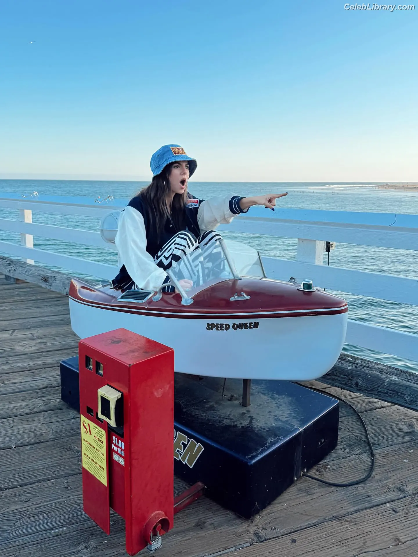 Victoria Justice photo 24 of 3456