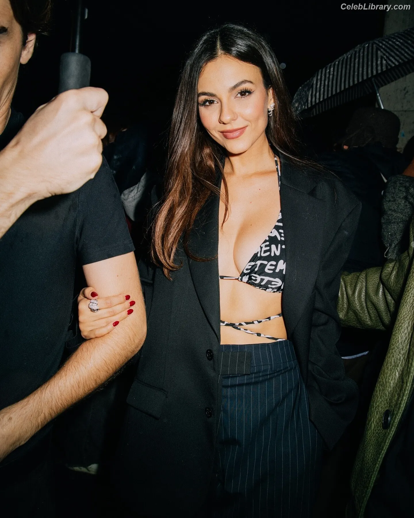 Victoria Justice photo 23 of 3456