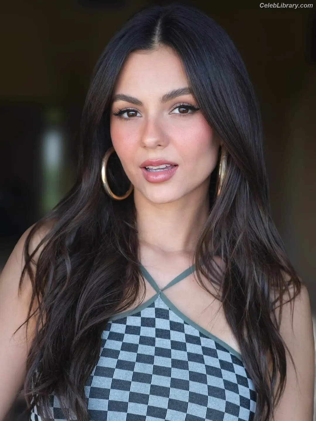 Victoria Justice photo 15 of 3456