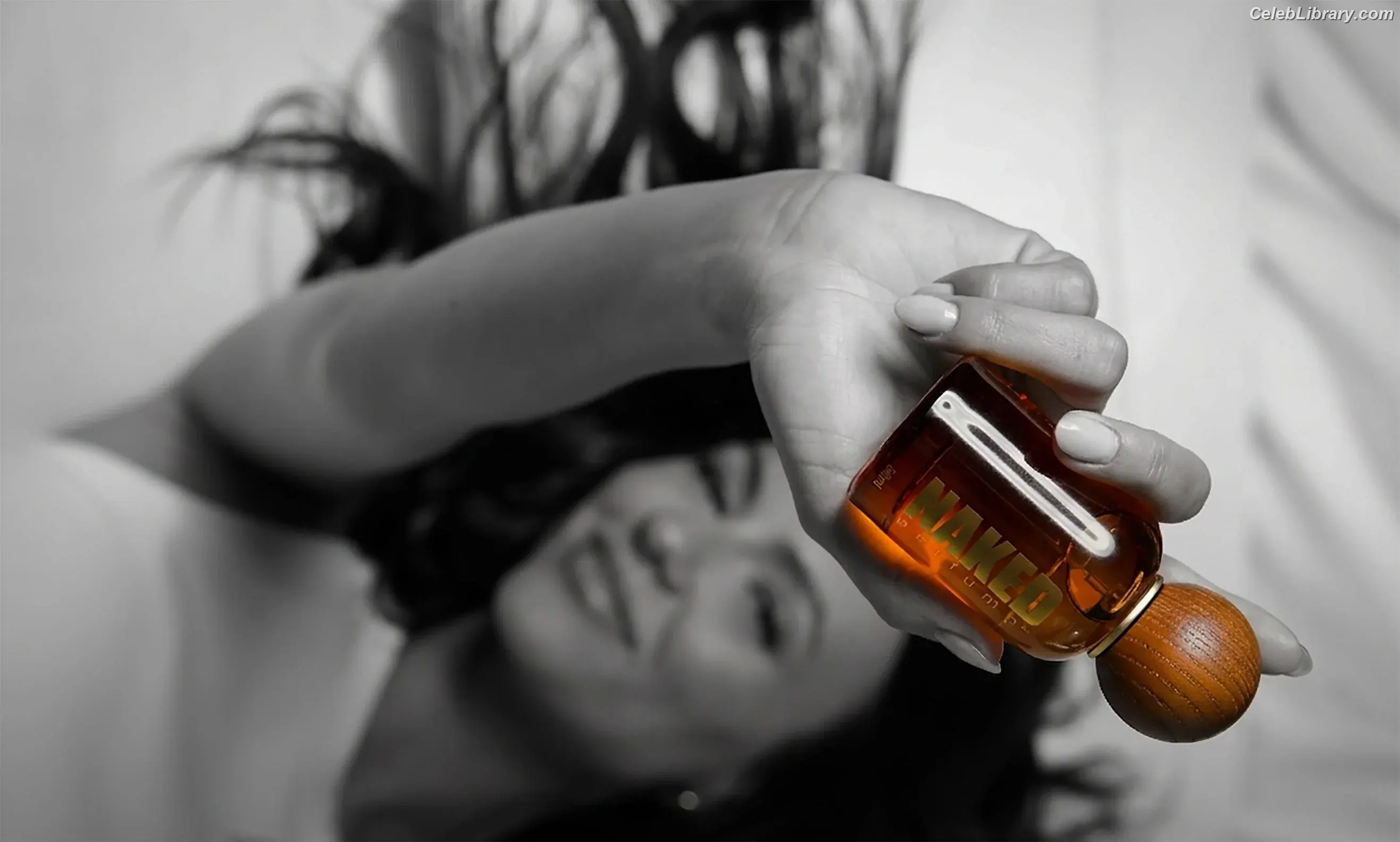 Victoria Justice photo 13 of 3456