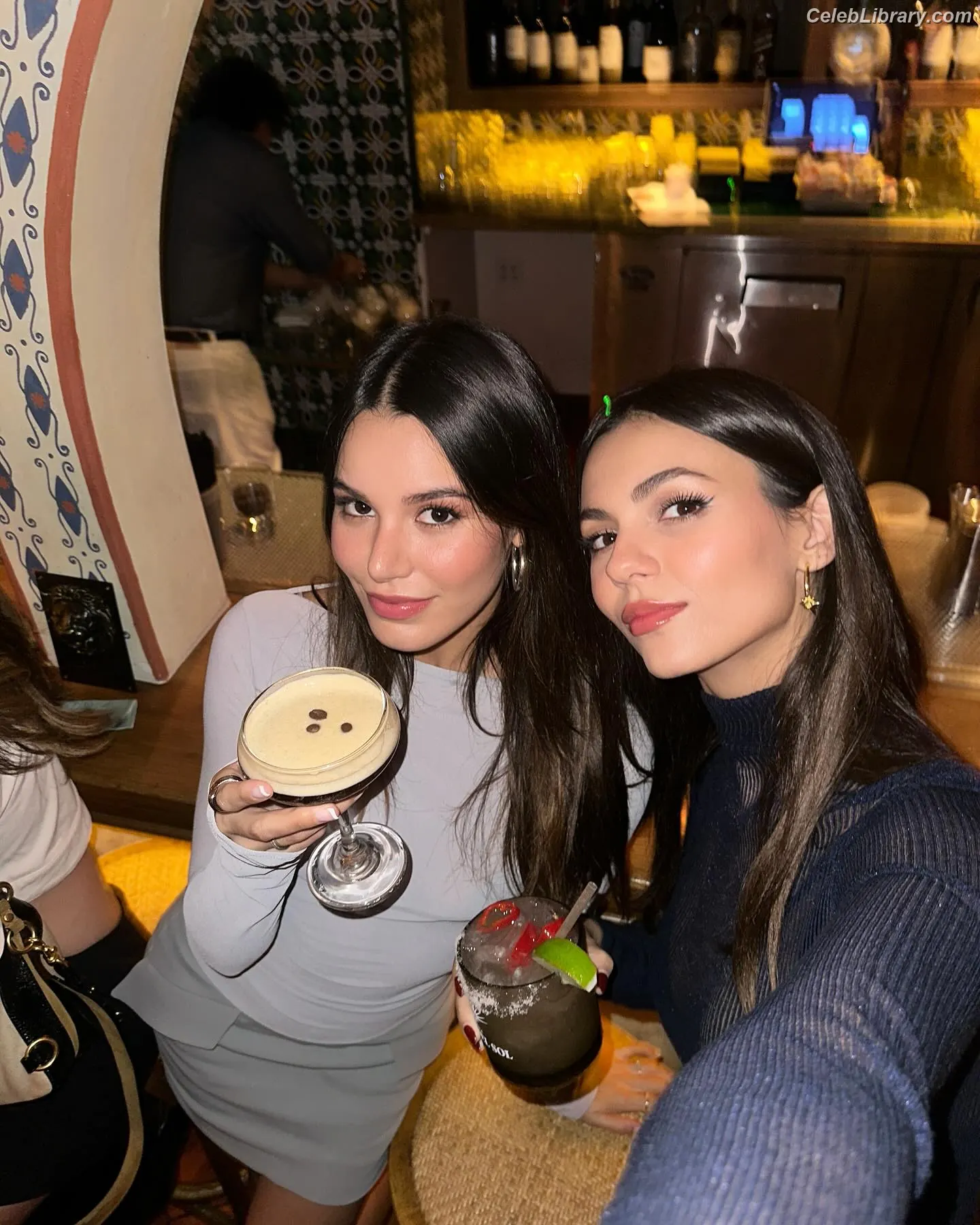Victoria Justice photo 4 of 3456